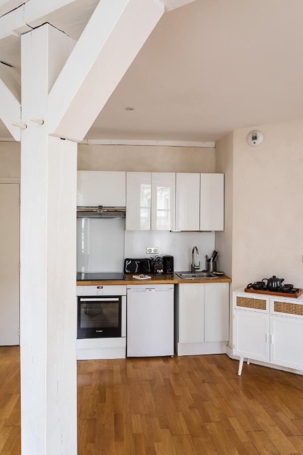La Tourelle & L'Honore - 2 Appartements Dans Le Centre Historique De Rennes Bagian luar foto